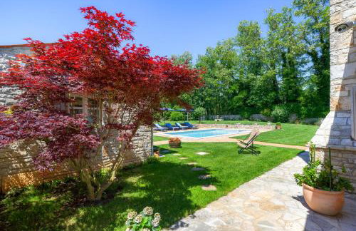 Villa Lipa for 8 persons near Pula with 41 m2 heated pool, beautiful garden, sauna & kids playground - Foto 54