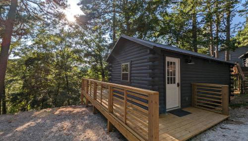Cabin #6 with hot tub deck and sunset view at Loblolly Pines - Foto 2