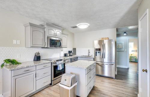 Panama City Beach House with Patio, Walk to Ocean - Foto 10