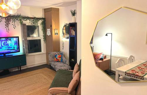 COZY Apartment 4 - Photo 29