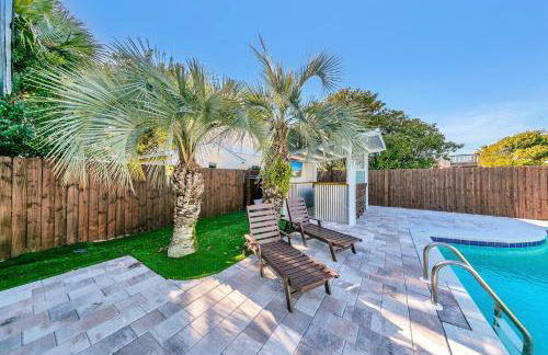 Tiki Palms Paradise by Emerald Coast Retreats - Photo 2