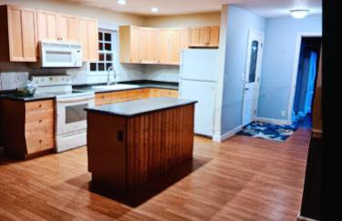 Coastal Getaway - Photo 7