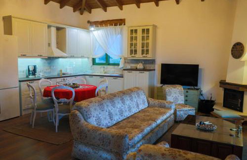 Country Home Giannaras - Photo 34