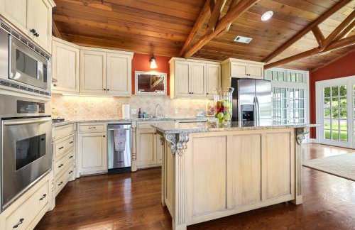 Shoreline Cottage - Direct Lake Access - Foto 12