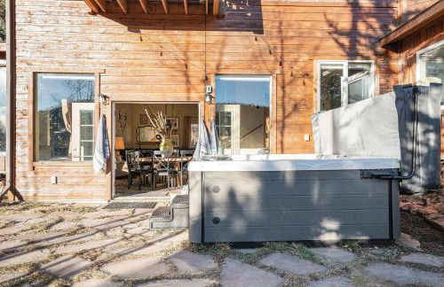 Mountain cabin w game room & hot tub - Foto 37