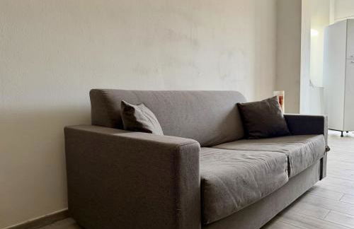 HOST4U - Vista Valle a pochi passi dalla Stazione e Centro di Imperia - Foto 1