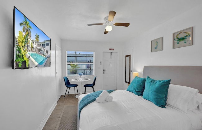 WAVES ON DESOTO - Photo 38