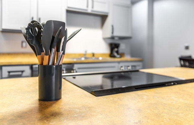 Luxury Historic Loft with Gym - Photo 76