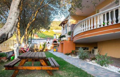 Anestis Studios - Photo 29