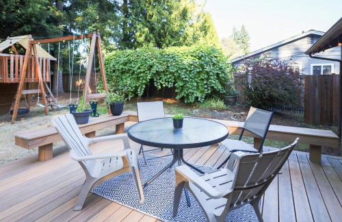 Charming and Spacious House with Relaxing Huge Deck - Foto 38