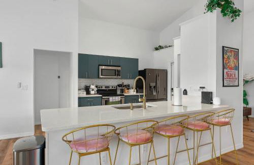 [Popular Illusion Home] •Waterfront Private Pool - Foto 11