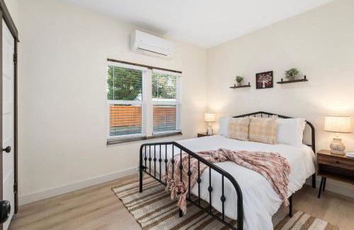 Walk to Old Town - Cozy Restored Cottage - Foto 16