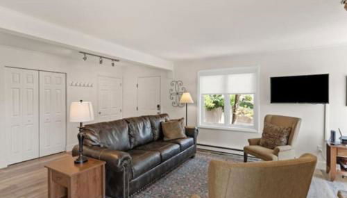 Mountainside Cozy Walk to Gondola Hot Tub Condo - Foto 2