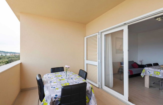 Simplistic Apartment in Neviđane near Sea Beach - Foto 23