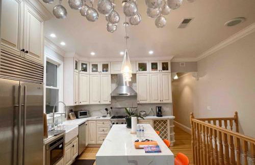 Totally Renovated Victorian House in Center SF! - Foto 61