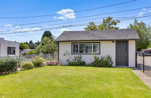 2 Mi to Dtwn Tacoma Charming Home with Deck and Yard! - Foto 28