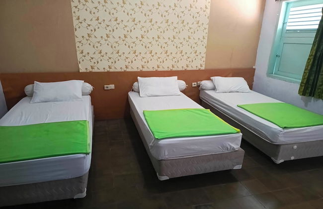 Surga Family House - Foto 8