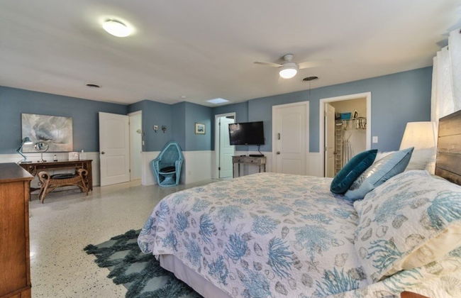 Amazing Pet Friendly 3 Bed House - Heated Pool 3 Bedroom Home by RedAwning - Foto 5