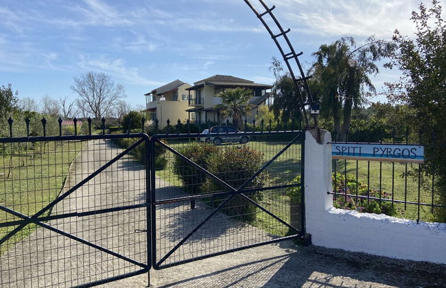 Relaxing Retreat in Chalikounas: Apartment - Foto 11