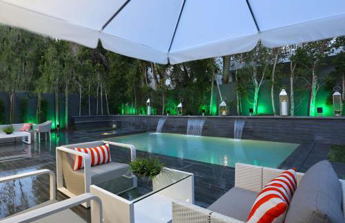 NEW Modern Oasis off Melrose - Rooftop - Pool - Photo 65