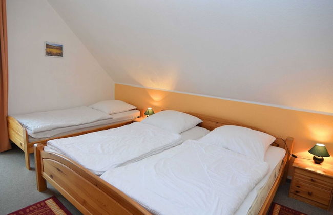 Cozy Holiday Home in Düdinghausen Sauerland near Ski Area - Photo 3