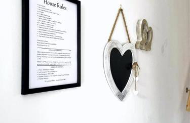 Newly Renovated 3 Bedroom House, 6 beds with 2 showers, near University Town Centre - Foto 18