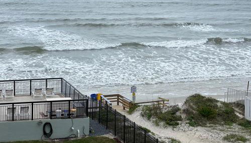 Coastal Condo on the beach at Ocean Trillium #501 - Foto 3