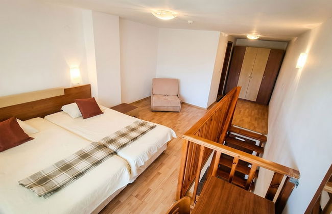 1 Bright Two Floor Apartment - Foto 2