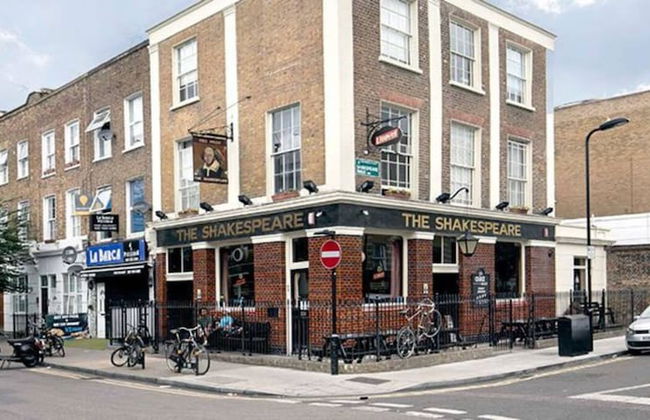 Stylish, Bright Apartment w/ Private Garden - Foto 30