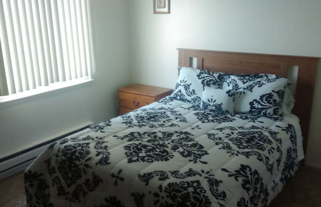 Mactavish Court Townhomes - Foto 2