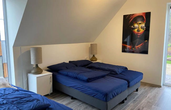 5 bedroom House in Biddinghuizen with swimming pool and terrace - Photo 3