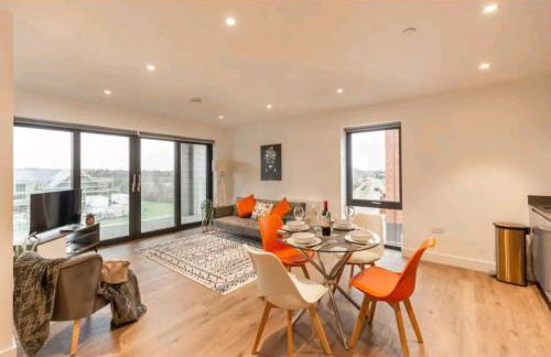 Balcony View Apt Free Parking Sleeps 5 - Foto 3