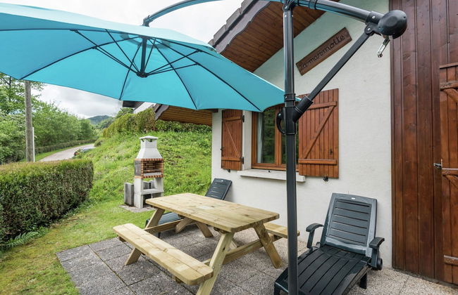 Chalet in Lovely, Rich Forest Setting With a Beautiful View - Photo 53