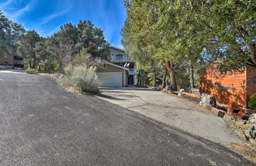 Luxe Escape with Decks, Mtn Views, Game Room! - Foto 41