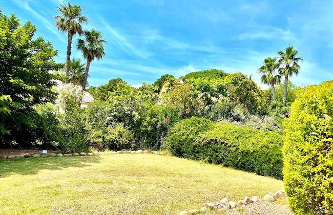 Majestic Villa in Lecci With Garden - Foto 31