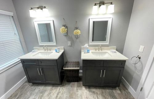 Phenomenal 7BR 4 Master Suites Southeast Pool Hot Tub Gas BBQ 2 Miles to Disney - Foto 27