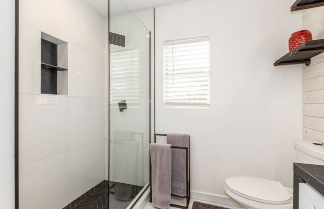 Sunburst Estate Htd Pool Putt Grn Sleeps 14 - Foto 31