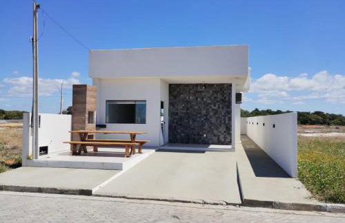 Linda casa em condomínio fechado - Foto 9