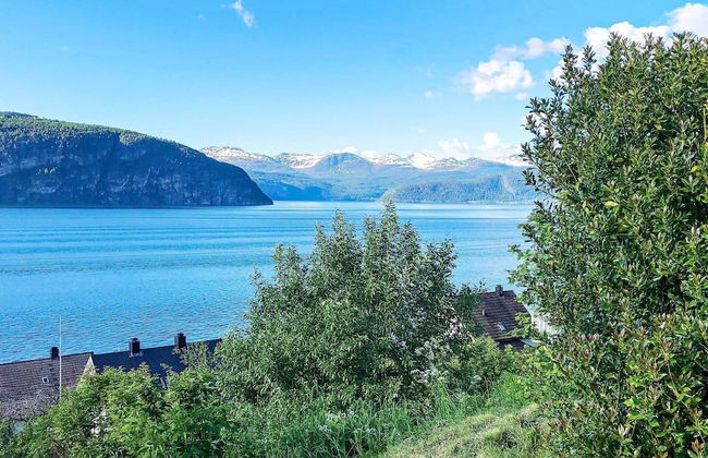 6 Person Holiday Home in Utvik - Foto 36