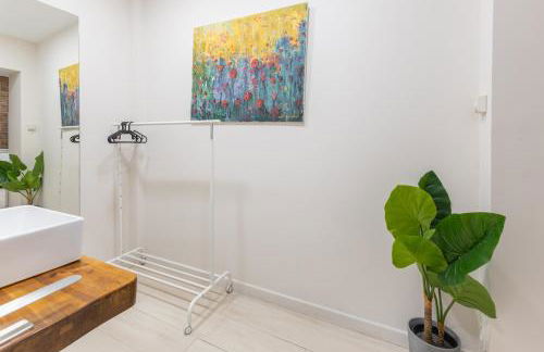 Cuatro Caminos Apartment - Photo 16