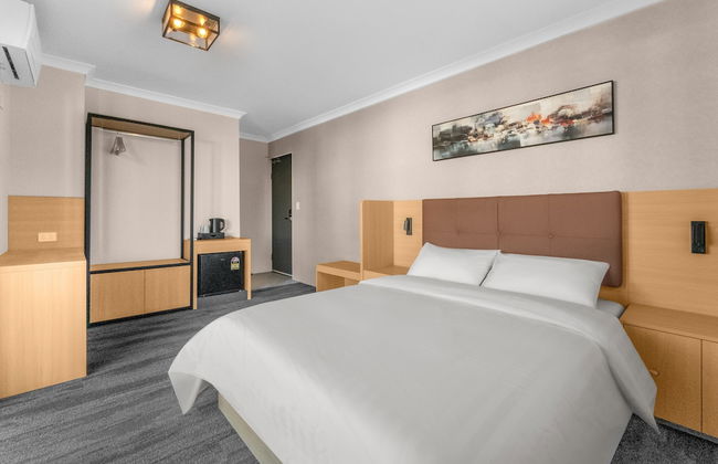 Spring Hill Inn - Photo 3