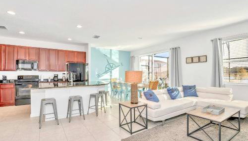 Waterfront Family Mansion w BBQ Games Room & Pool - Foto 3