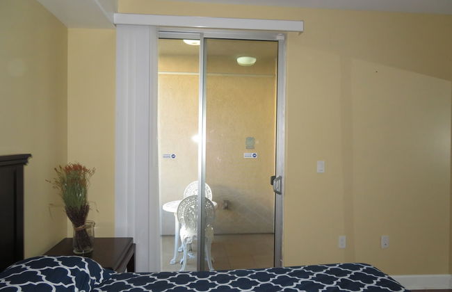 2 Bed 2 Bath in Studio City - Foto 45