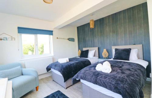 Coastal retreat surrounded by open countryside - Foto 26