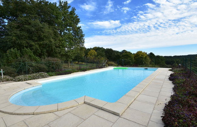 Holiday Home in Montclera With Sunny Garden, Playground Equipment and Private Pool - Foto 63