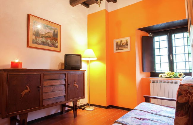 Farmhouse in Dicomano With Tuscan Views - Photo 6