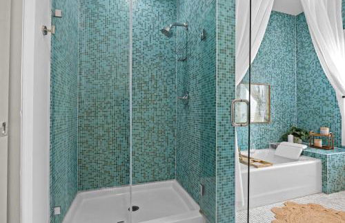 Exquisite Condo with Views in Trendy NuLu District - Foto 34