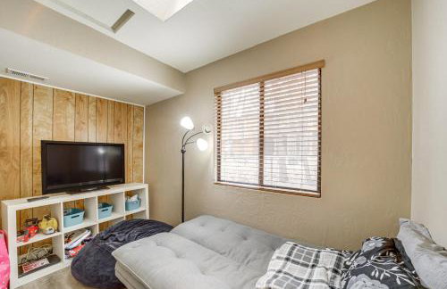 Near Fossil Creek and Trails Scenic Pine Cabin! - Foto 18