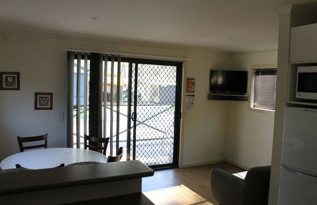 Torrumbarry Weir Holiday Park - Photo 20