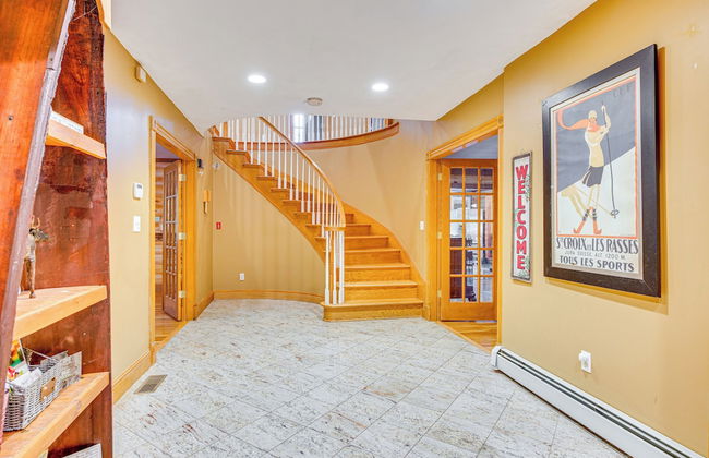 Spacious Belmont Home w/ Seasonal Pool & Grill - Foto 44